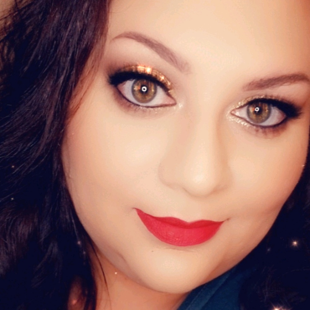 Meet your Posher, Amanda